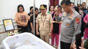 Gubernur Kalteng dan Kapolda melayat ke rumah duka Aiptu Anumerta Yudhie di Kasongan.