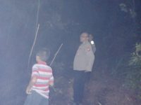 Polsek Bukit Batu Padamkan Karhutla di Tangkiling